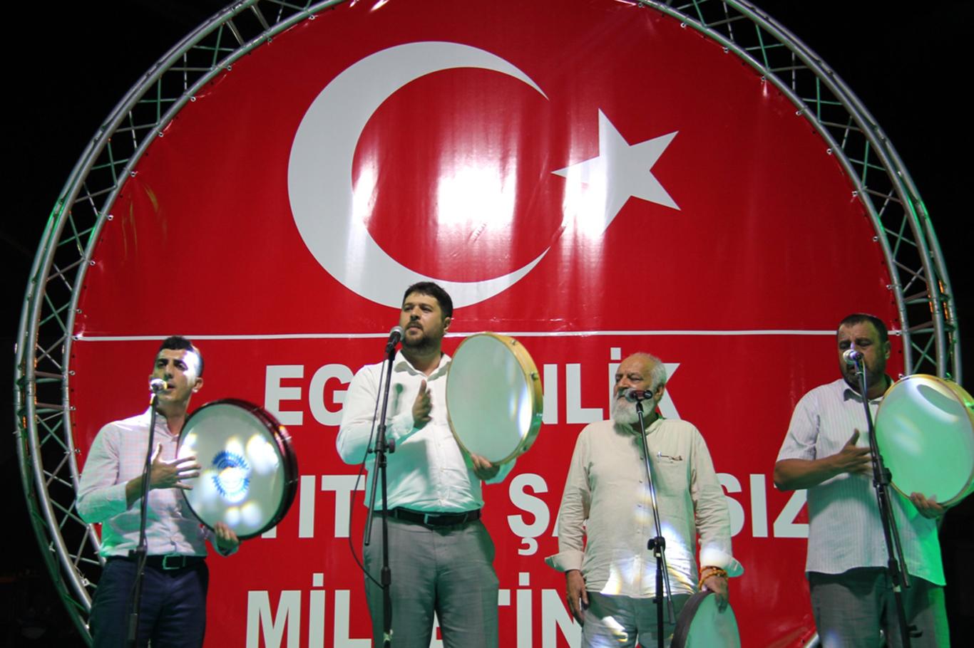 Diyarbakır’da darbe karşıtı gösteriler 22’inci gününde Diyarbakır’da darbe karşıtı gösteriler 22’inci gününde